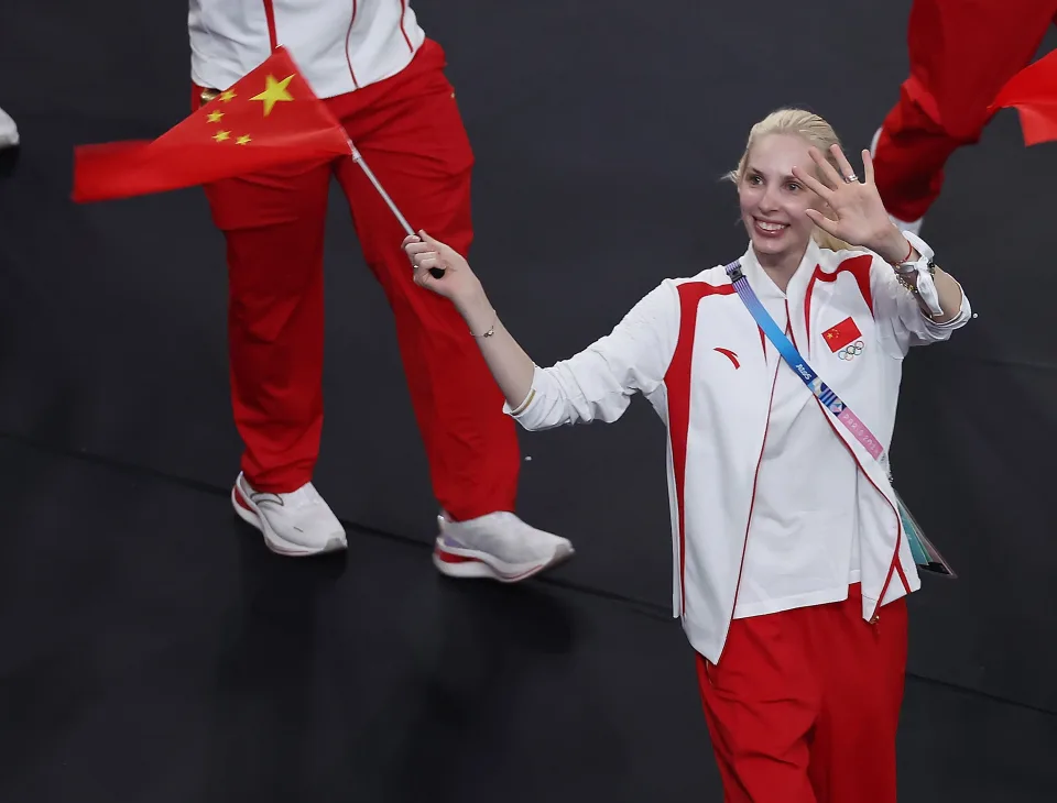 Anastasia Bliznyuk, China’s Rhythmic Gymnastics Coach, Goes Viral for Her “Elf Queen” Beauty