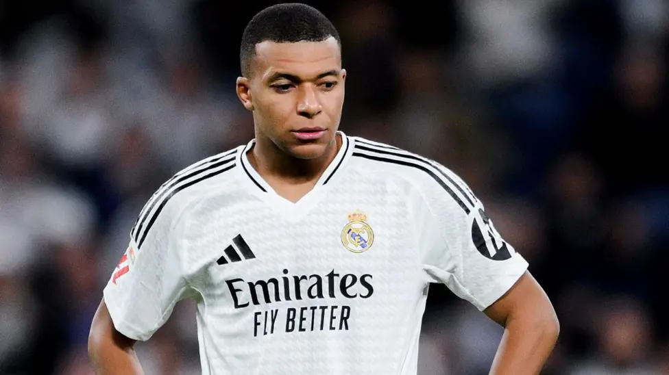 Benzema: Mbappe Must Adapt to Central Role at Real Madrid